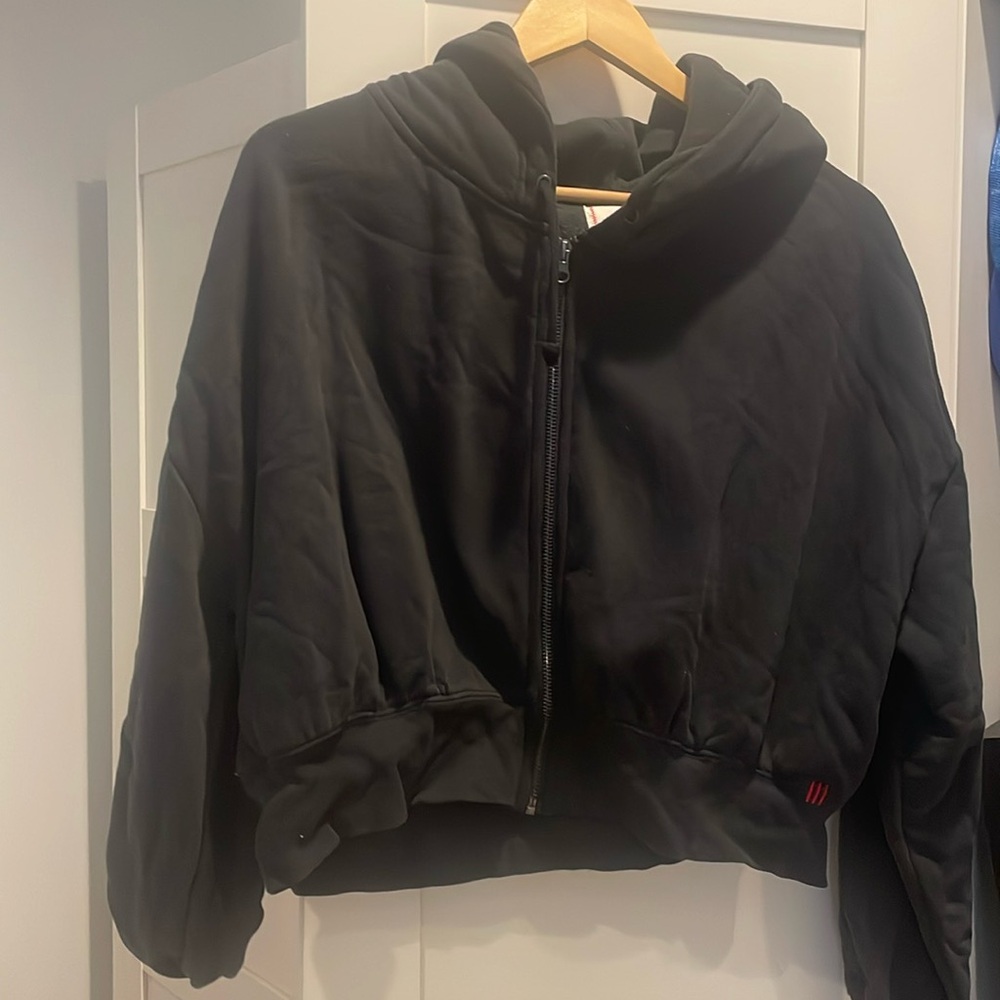 Black cropped zip up size large BDG